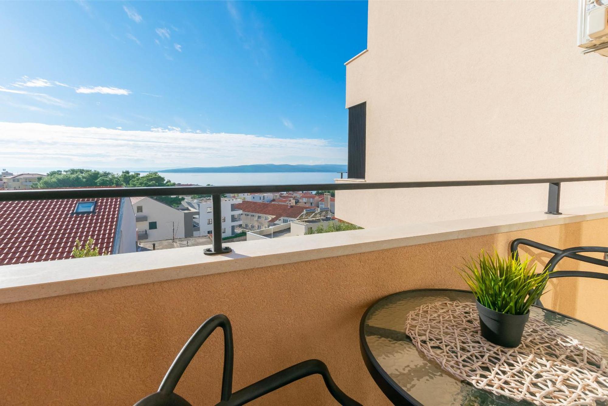 Apartments Marijo Baška Voda Zewnętrze zdjęcie