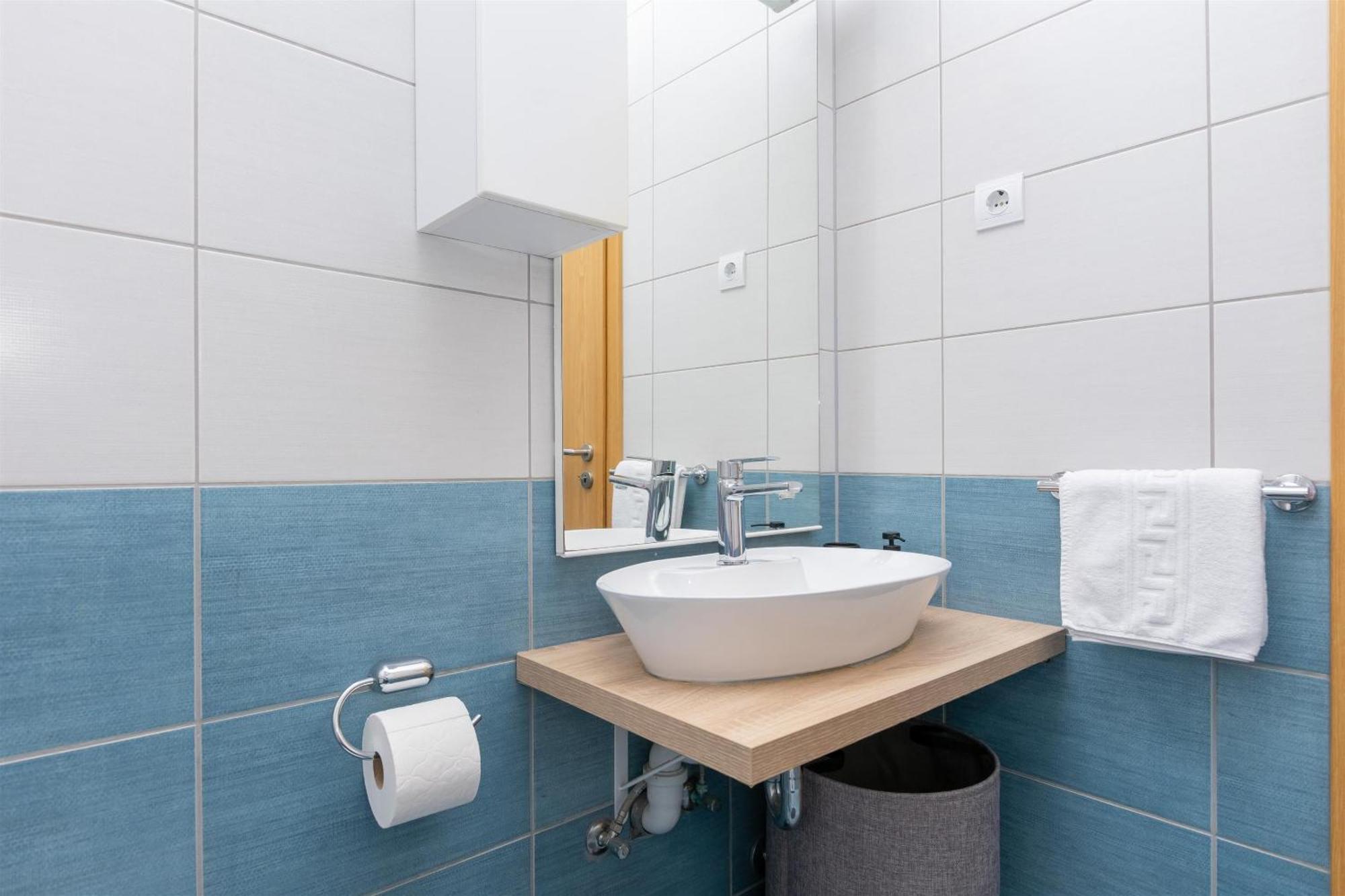 Apartments Marijo Baška Voda Zewnętrze zdjęcie