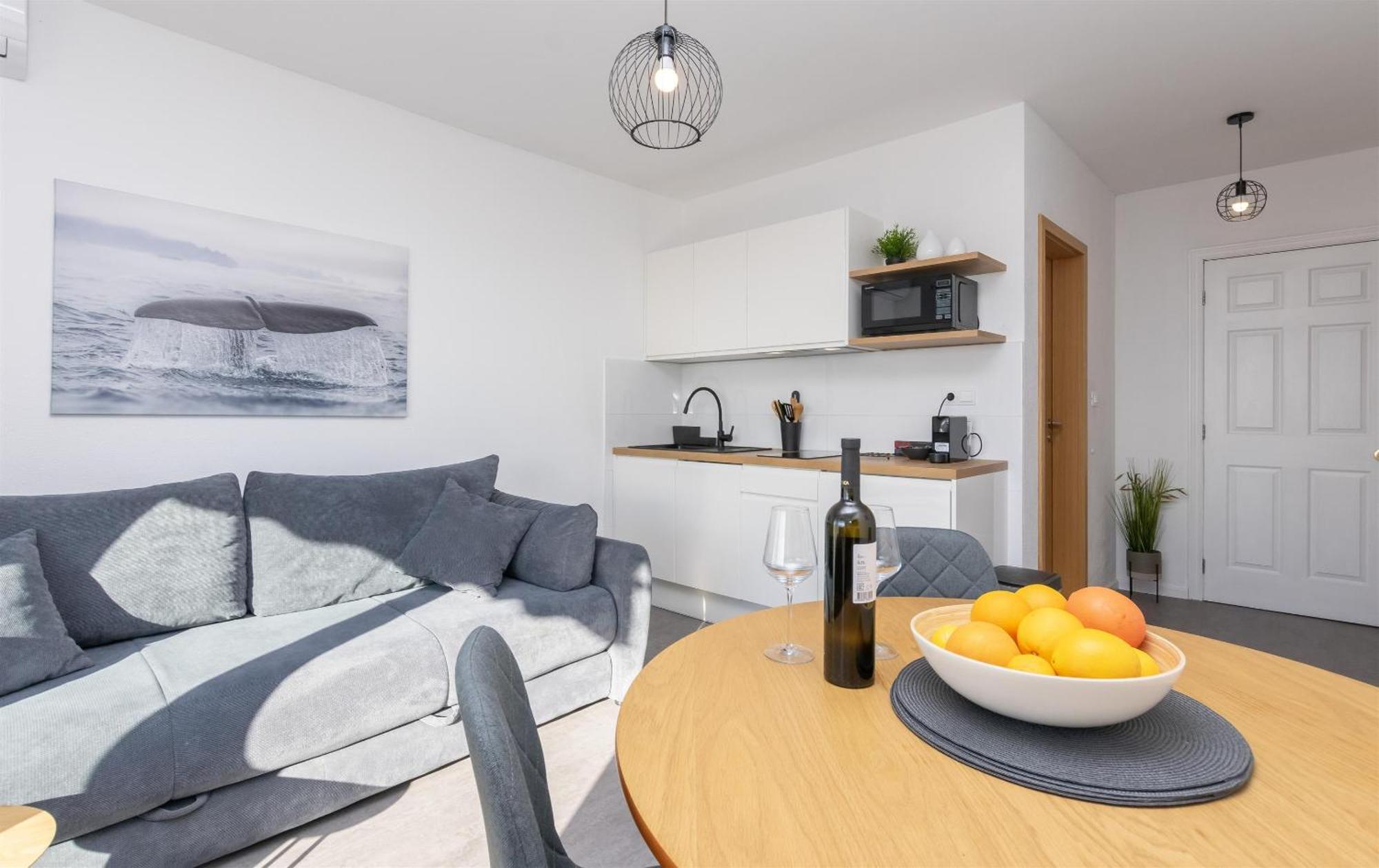 Apartments Marijo Baška Voda Zewnętrze zdjęcie