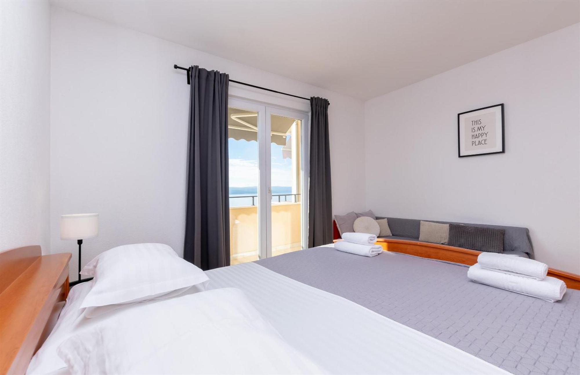 Apartments Marijo Baška Voda Zewnętrze zdjęcie