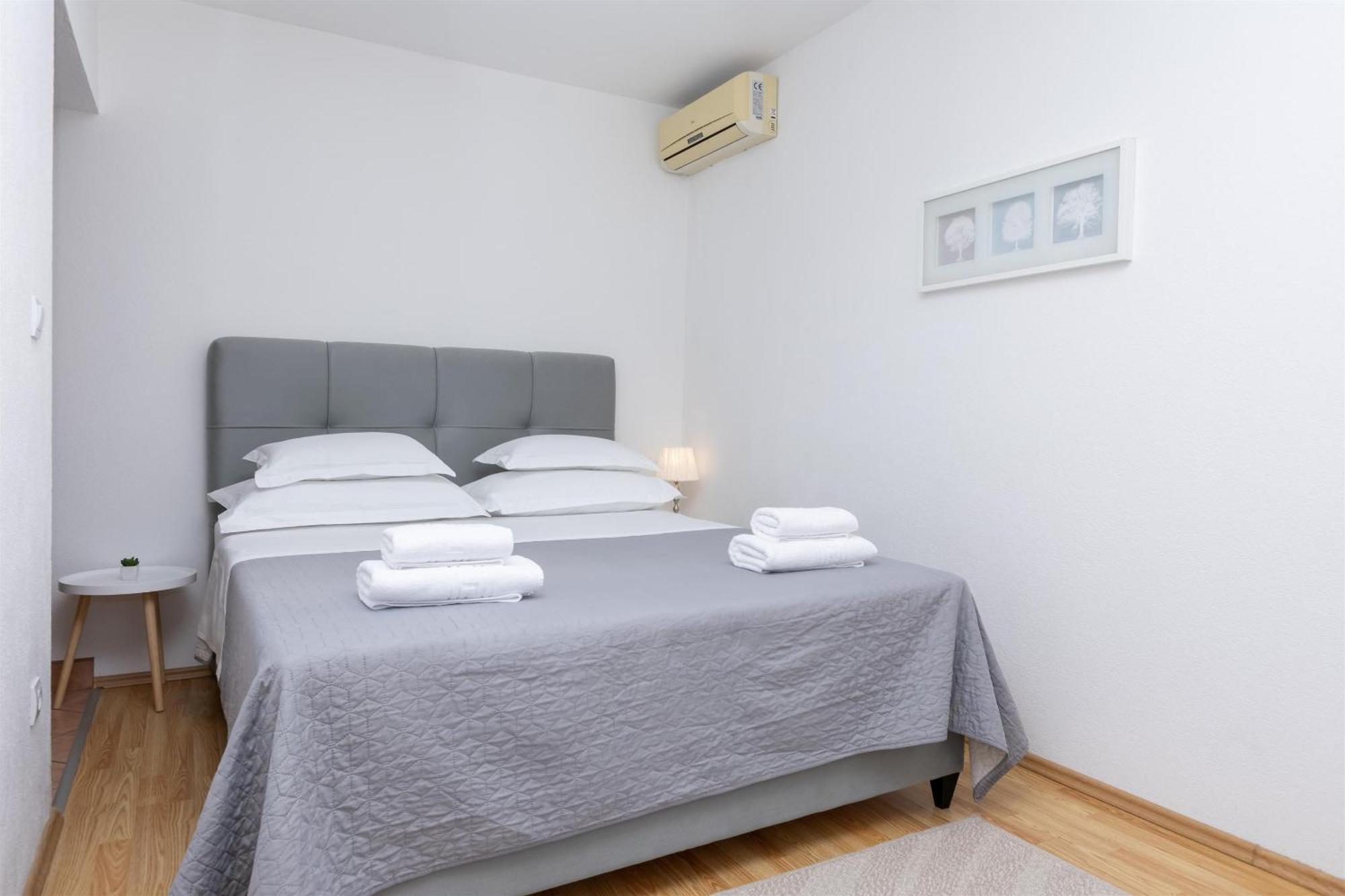 Apartments Marijo Baška Voda Zewnętrze zdjęcie