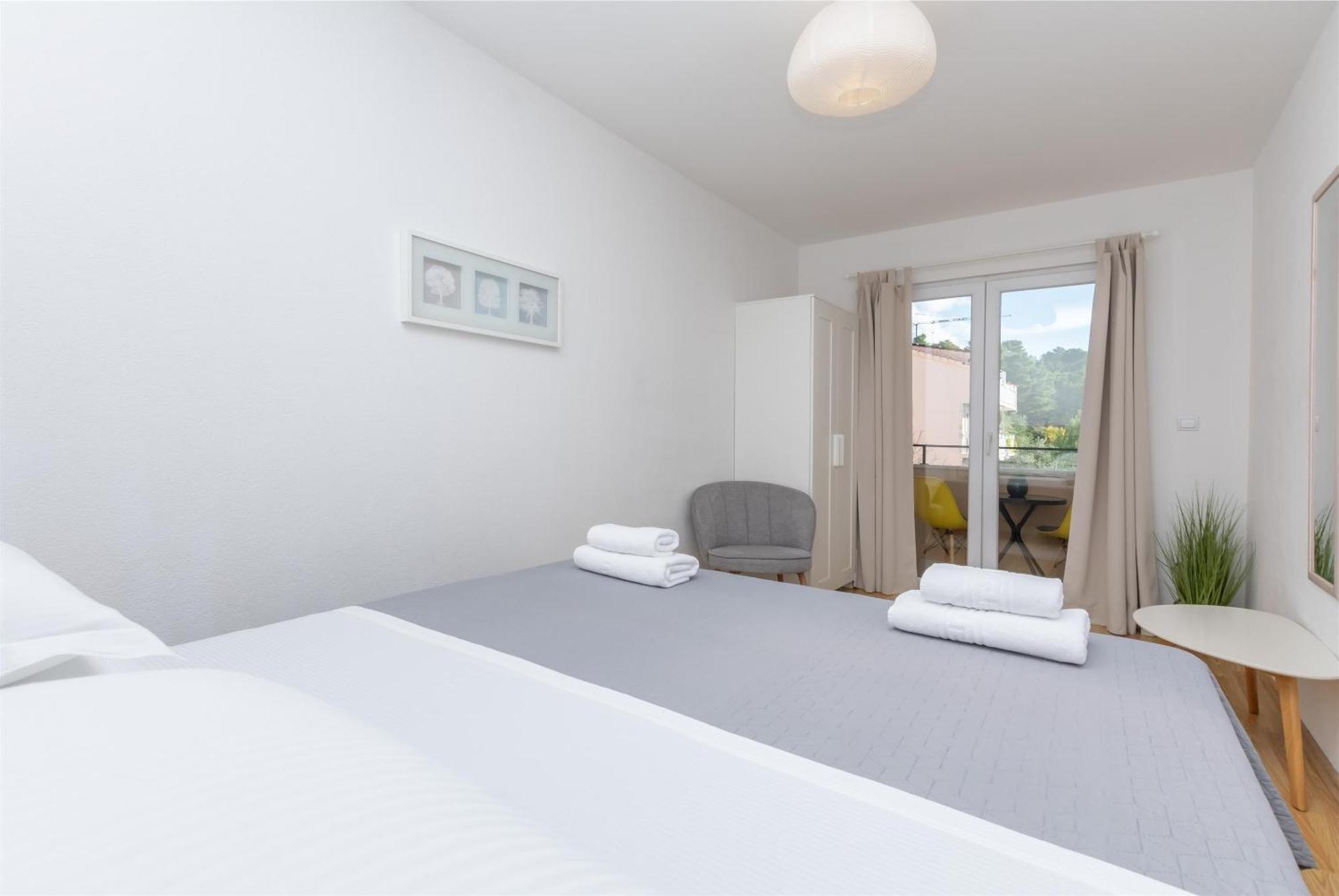 Apartments Marijo Baška Voda Zewnętrze zdjęcie